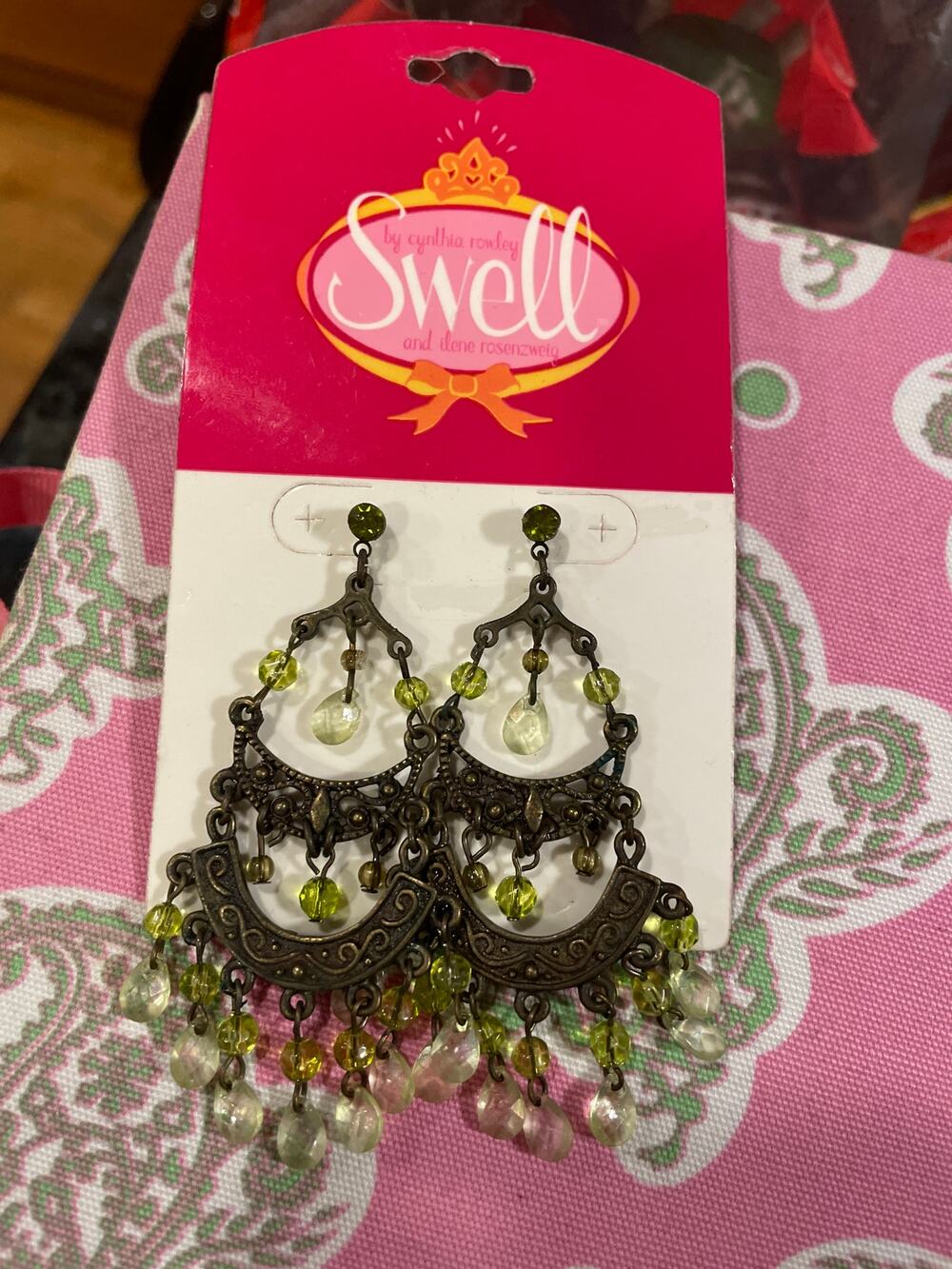 Swell by Cynthia Rowley green dangly chandalier earrings NEW
